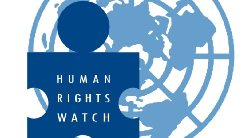 В Human Rights Watch указывают на возобновление в Чечне кампании "незаконных задержаний, избиений и унижений" геев