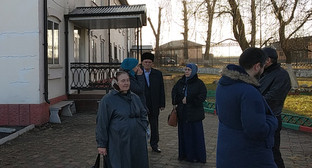 Калиматов потребовал от чиновников решить вопрос с жильем для переселенцев из Чечни