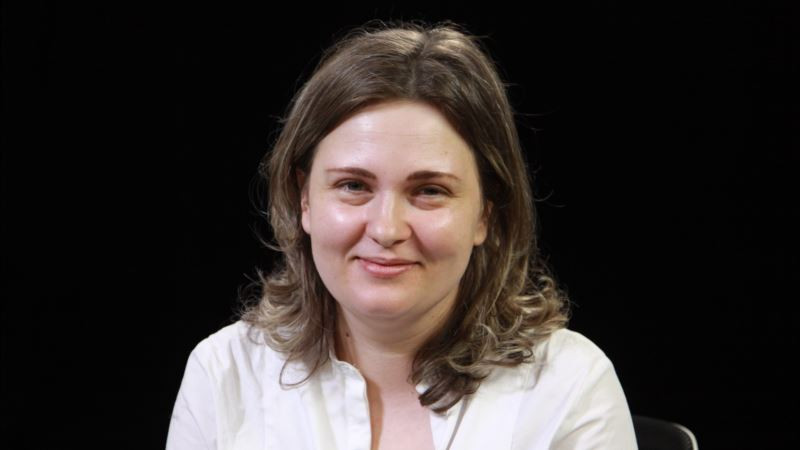 "Новая газета" намерена обратиться в СК после угроз в адрес Елены Милашиной