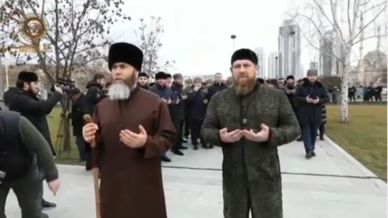 Кадыров впервые за восемь лет провел митинг в память о жертвах депортации 23 февраля