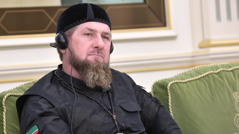 Кадыров - чиновникам: "Будьте готовы переместиться по горизонтали и вертикали"