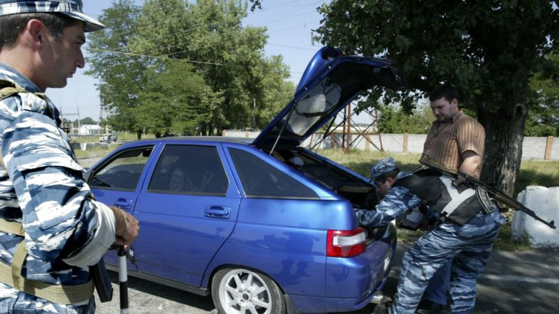 На посту "Чермен" задержали подозреваемого в мошенничестве жителя Ингушетии