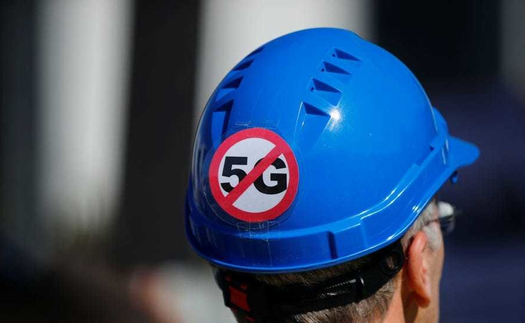 Зачем в мире сжигают вышки 5G. Названа причина