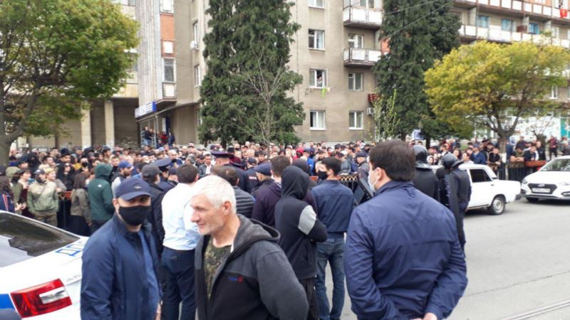 Жители Северной Осетии собрались на митинг и требует отставки власти