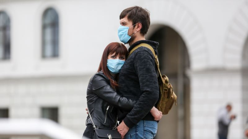 Масочный режим будет действовать в России еще 1-2 месяца – глава Роспотребнадзора