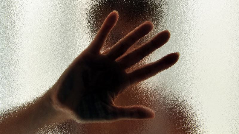 В Чечне провели эксгумацию тела 23-летней девушки. Ее родные говорят об убийстве