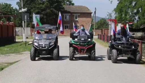 В Ахчой-Мартановском районе прошел автопробег ко Дню голосования