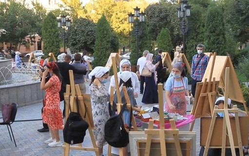В Грозном прошла художественная выставка «Территория творчества»