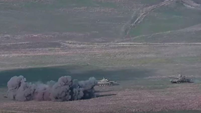 Парламент Азербайджана ввёл военное положение - вслед за Арменией