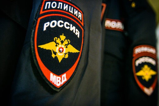 В ЧР мужчина попытался скрыться от полицейских с 750 граммами нарковещества