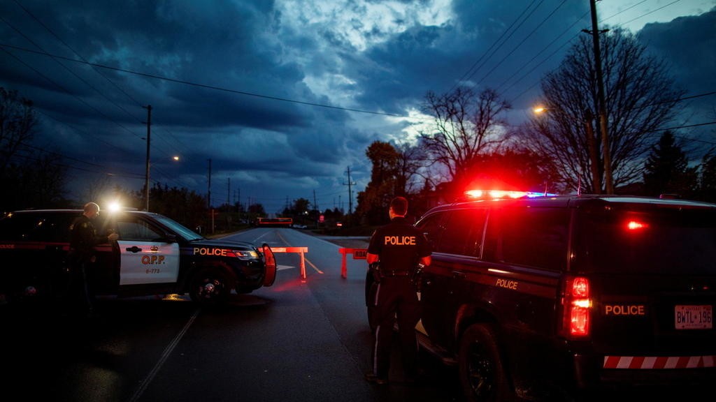 Нападение с холодным оружием в Квебеке: два человека погибли, подозреваемый задержан