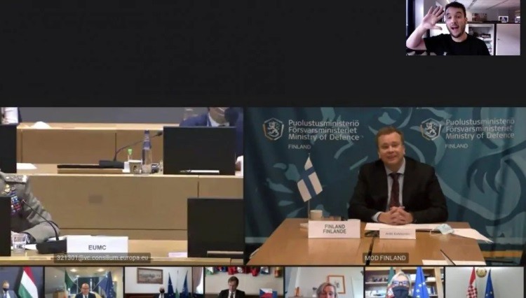 Журналист сумел подключиться к закрытой видеоконференции министров обороны Евросоюза
