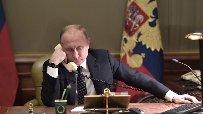 Кремль назвал "малоубедительным" материал о внебрачной дочери Путина