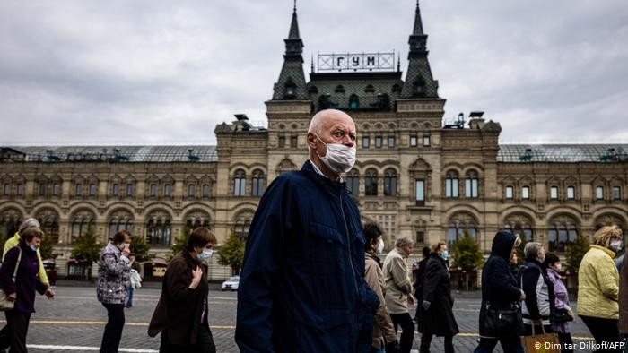 Коронавирус: в Москве отменяют самоизоляцию для пожилых