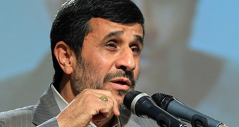 Ахмадинежад обрушился с критикой на правящий режим из-за уйгуров