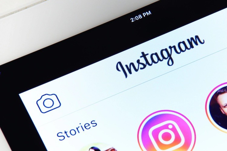 Instagram позволит пользователям делать репосты историй