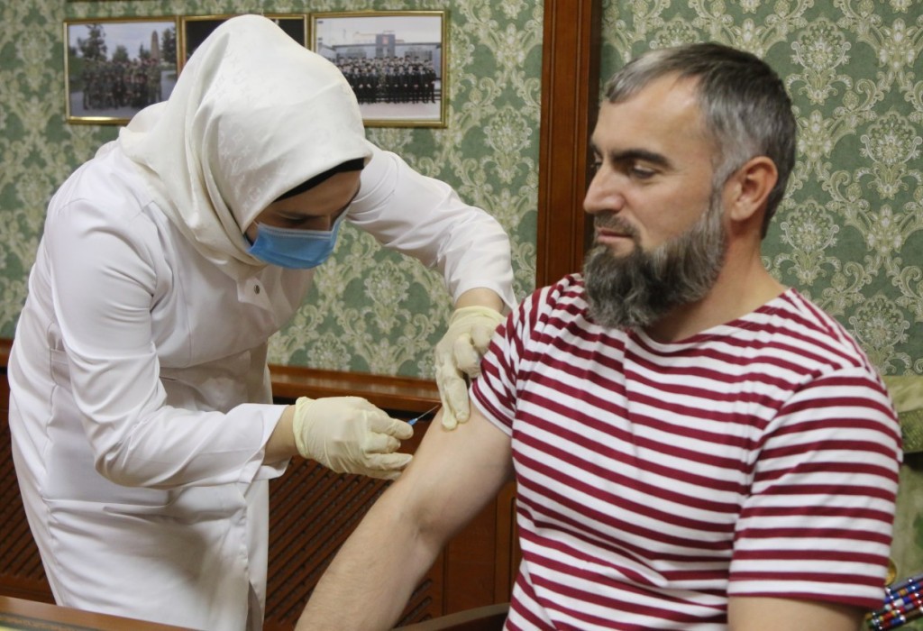 В Чечне отчитались о почти 100-процентной вакцинации жителей