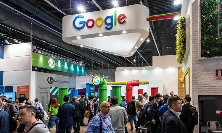 Google заплатит Apple $15 млрд за сохранение статуса основного поисковика в Safari