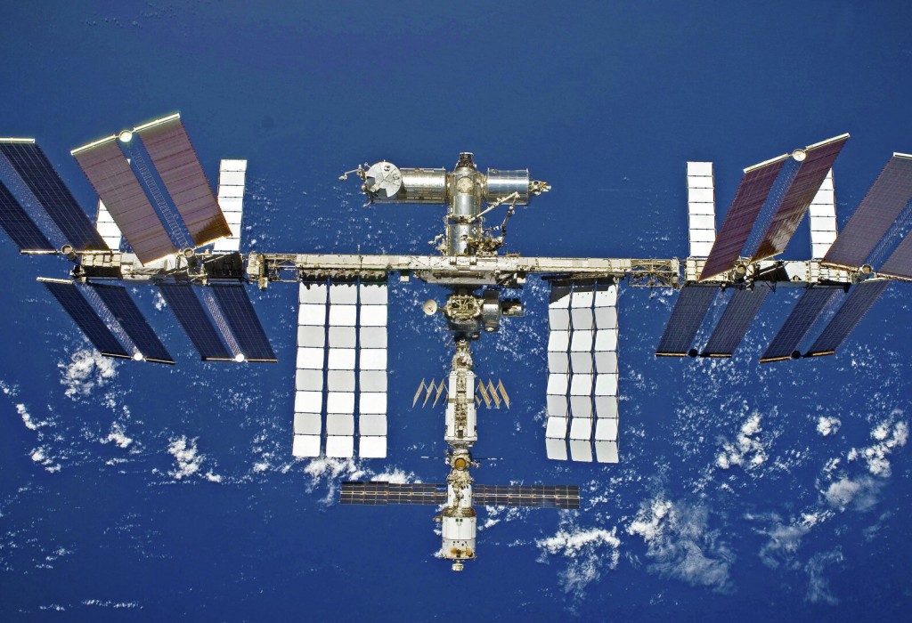 В российском модуле МКС «Звезда» появился дым и запах гари