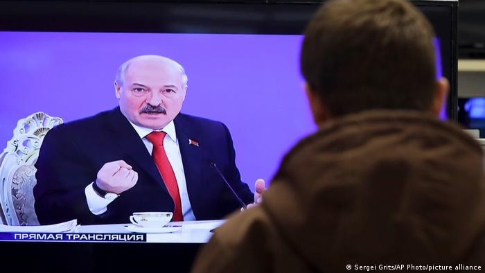 Меркель критикуют за телефонный разговор с Лукашенко
