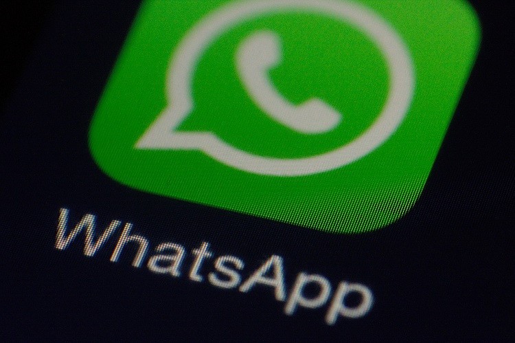 WhatsApp добавит возможность оставлять «реакции» на сообщения