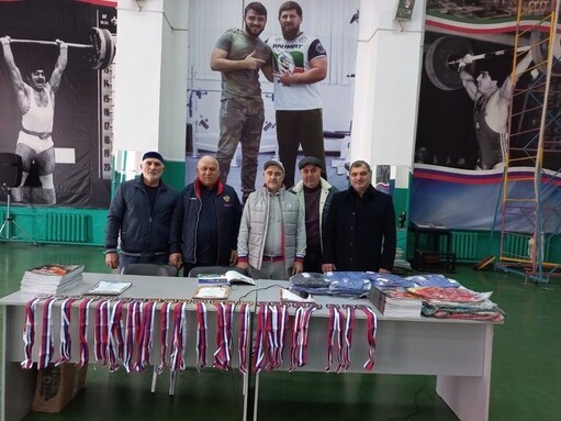 В Грозном завершился ежегодный турнир по тяжелой атлетике