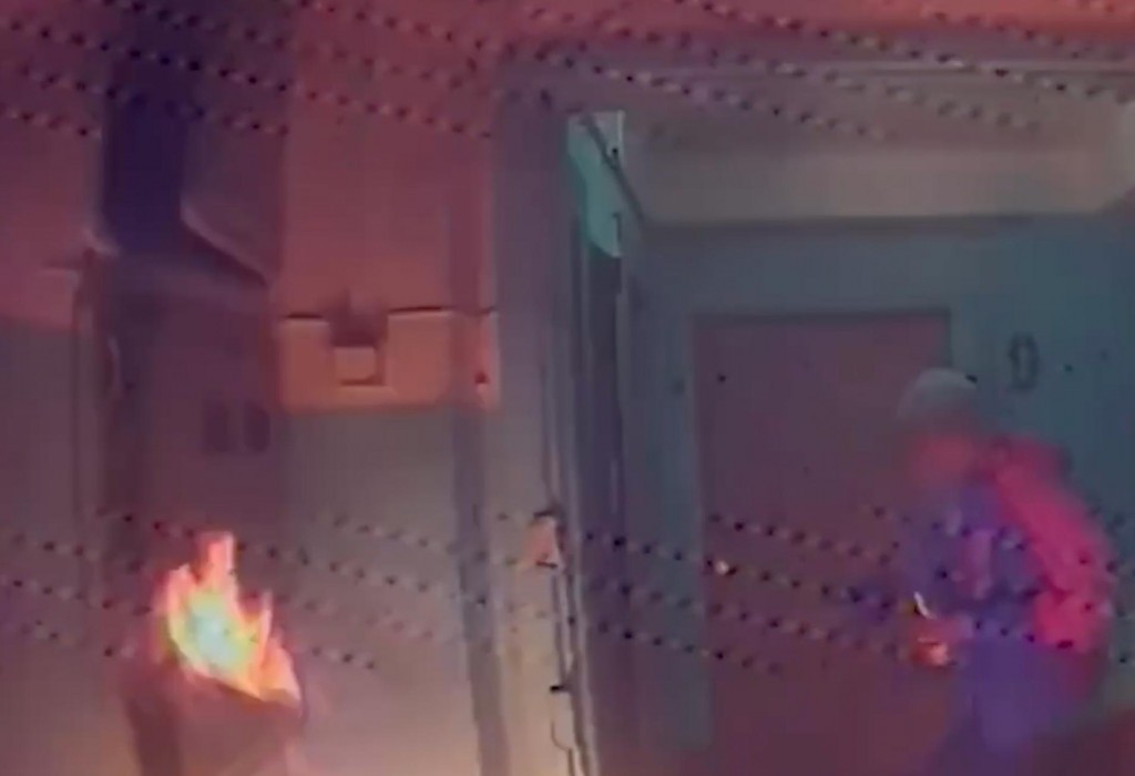 Опубликовано видео поджога квартиры в Москве, из которой студенты-мусульмане спасли девушку