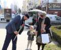На улицах Грозного прошла традиционная акция в Международный женский день