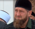 Кадыров заплакал в мечети