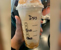 Мусульманка подаст в суд на Starbucks из-за надписи «ИГИЛ»
