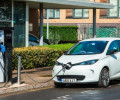 Самым популярным электрокаром в Европе оказался не Tesla Model 3, а... Renault Zoe