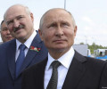 Bloomberg сообщил о возможности бегства приближенных Лукашенко в Россию