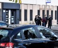 Группа из 40 неизвестных атаковала полицейский участок под Парижем с помощью пиротехники