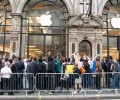 Кто поведется: сколько стоит место в очереди за iPhone 12