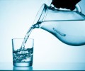 Чтобы снизить риск урологических проблем, нужно пить достаточно воды