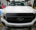 Из-за дефицита чипов Ford остановит производство на восьми американских предприятиях