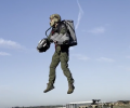 «Железный человек» показал футуристичный летающий ранец (видео)