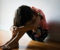 В детском саду Еревана нянечки жгли девочке грудь и заставляли есть экскрименты за то, что ее отец пакистанец