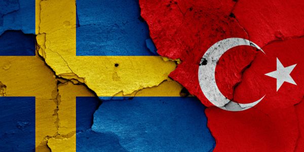 Швеция пошла навстречу Турции, начавшей процесс одобрения ее членства в НАТО
